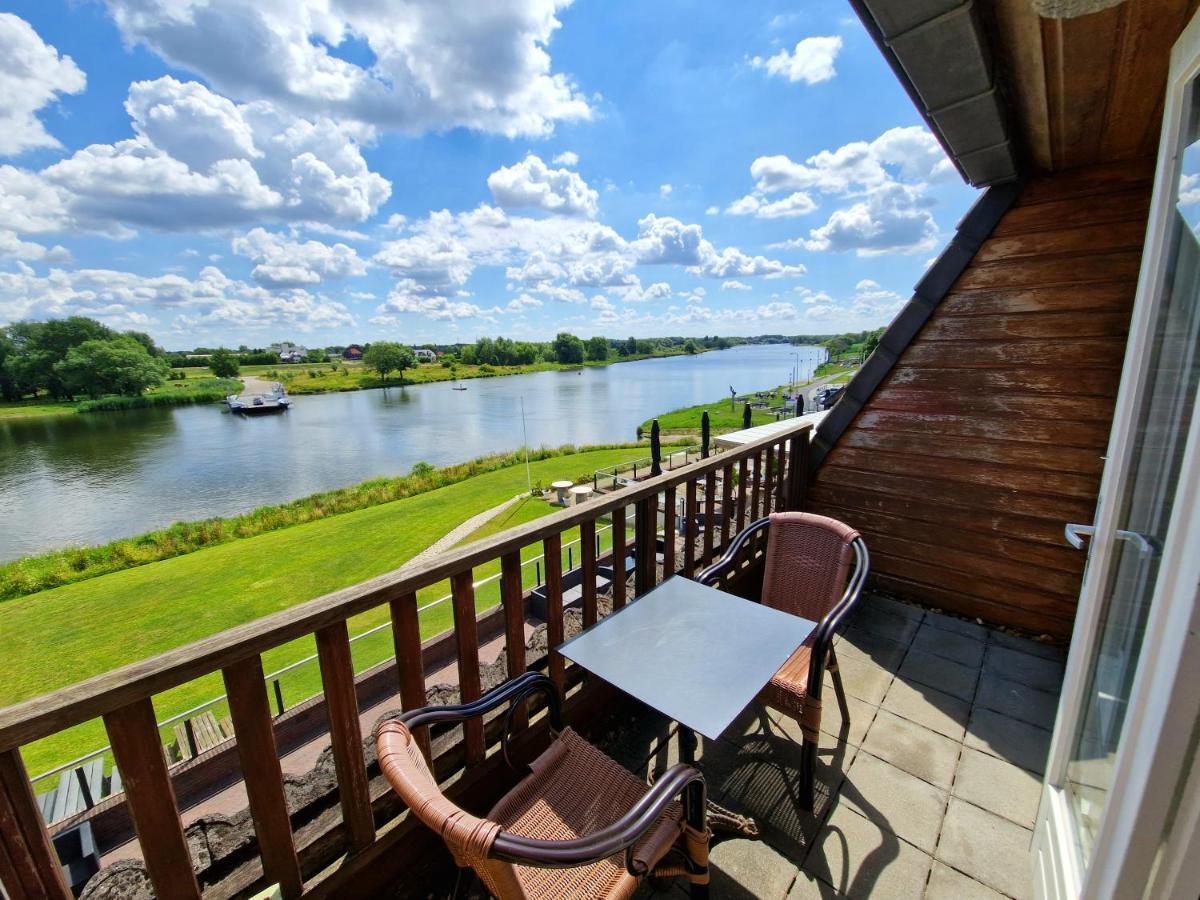 Het Maashotel Broekhuizen  Екстер'єр фото